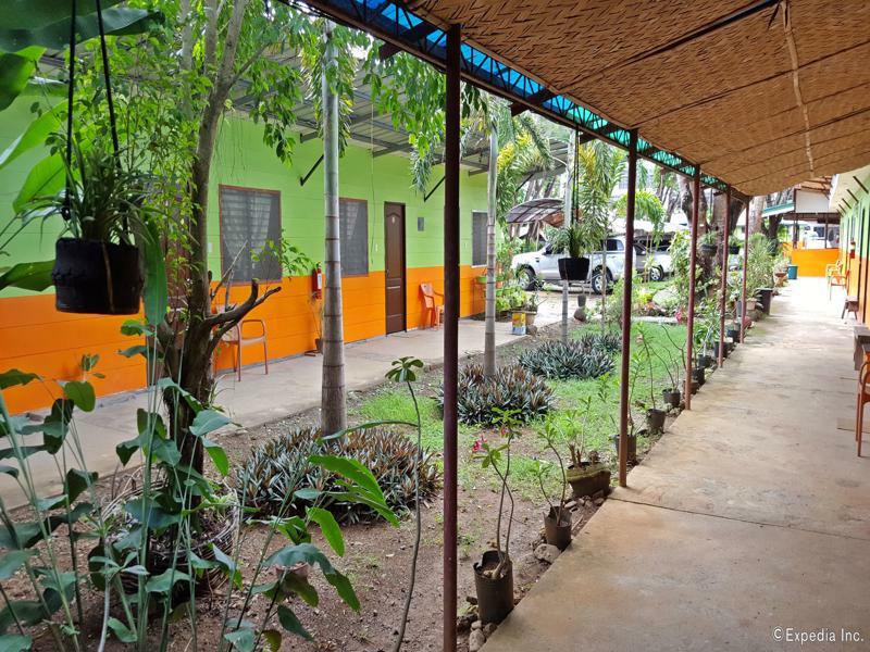 Oyo 671 Natua'S Cabin بويرتو برينسيسا المظهر الخارجي الصورة